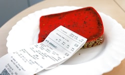 Dieses Stück Käse kostet 64 Euro.