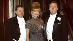Richard Lugner, Ivana Trump und Riccardo Mazzuchelli, mit dem Trump von 1995 bis 1997 verheiratet war, beim Wiener Opernball 1994 (Bild: picturedesk.com)