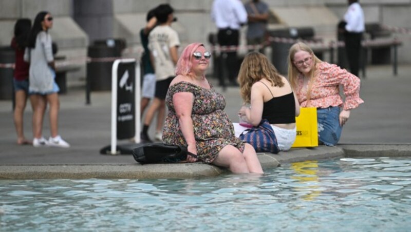 Der Brunnen am Trafalgar Square in London wurde im Vorjahr auch als Planschbecken genutzt. (Bild: AFP)