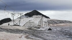 Der Klimawandel setzt den heimischen Gletschern - wie hier dem Stilfserjoch - massiv zu. (Bild: Magnus Walch)