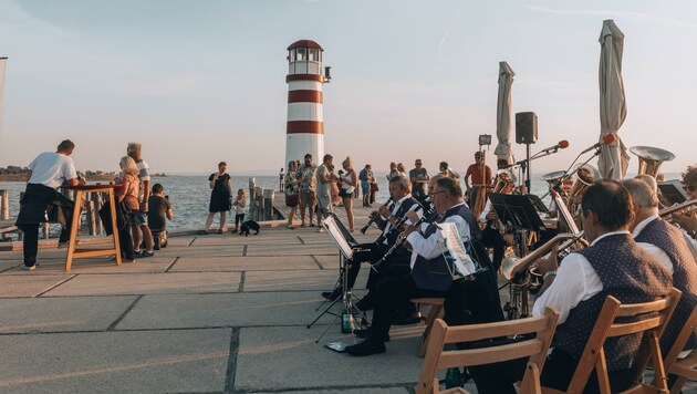 In Podersdorf sind dank großen Engagements viele Gäste unterwegs. (Bild: Eric van Ommen/Podersdorf am See)