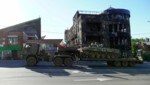 Ein russisches Militärfahrzeug in Mariupol (Bild: AFP)