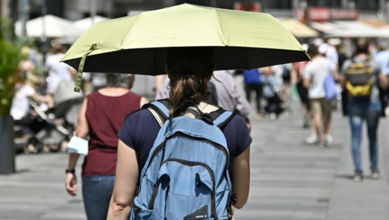 Am Mittwoch können uns in Österreich Temperaturen bis zu 38 Grad erwarten. (Bild: APA/HANS PUNZ)