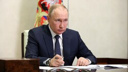 Unverhohlen setzt der russische Machthaber Putin seine Erdgaslieferungen als Druckmittel ein. (Bild: APA/AFP/SPUTNIK/Mikhail Klimentyev)
