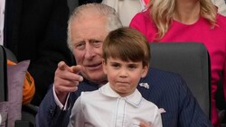 Charles und sein ungestümer Enkel Prinz Louis (Bild: APA/Photo by Frank Augstein/AFP)