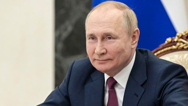 Putin gibt sich ob der Energiespartipps in Europa amüsiert. (Bild: AP/Sputnik/Mikhail Klimentyev)