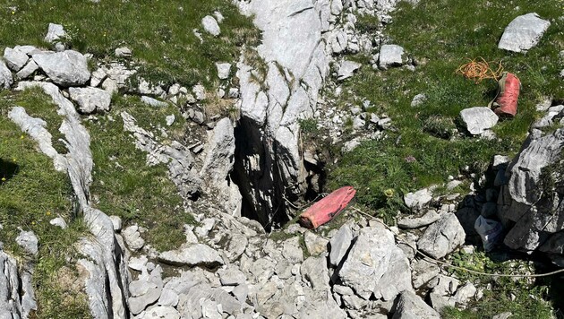 In dieser Höhle kam es zu dem Unfall. (Bild: Kapo St. Gallen)