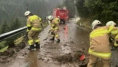 Feuerwehr im Dauer-Unwettereinsatz (Bild: FF Thomatal)