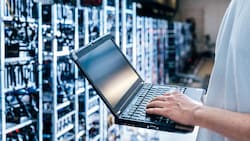 Vor allem die rechenintensive KI-Forschung steigert den Bedarf an Serverfarmen.