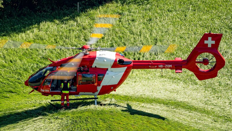 Die Flugwacht „Rega“ war im Einsatz, um „Ayla“ zu bergen. (Bild: REMO NAEGELI)