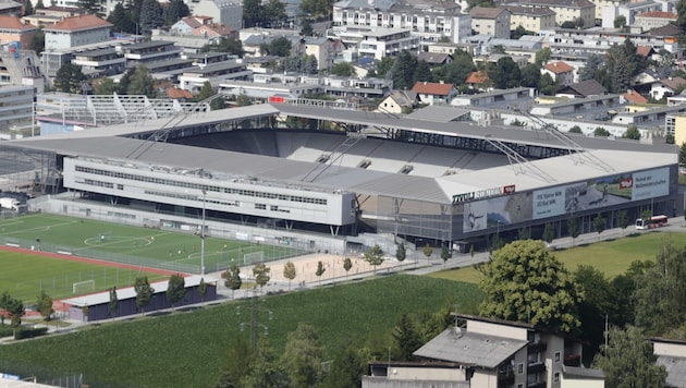 Das Tivolistadion wurde 2000 eröffnet. Seither ist der Innsbrucker Traditionsklub dort Mieter. Ist das für einen Tiroler-Liga-Verein leistbar? (Bild: Birbaumer Christof)