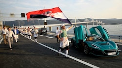 Der „kroatische Traum“ ist verwirklicht, die Peljesac-Brücke offiziell eröffnet. (Bild: AP)