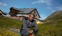 Thomas Fankhauser, der langjährige Wirt der Franz-Senn-Hütte, blickt schwierigen Wochen entgegen. (Bild: Fankhauser)