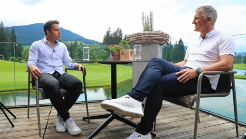 Schweinsteiger gab sich bei der Interview-Aufzeichnung im Golfclub Westendorf höchst entspannt und unkompliziert. (Bild: Christof Birbaumer)