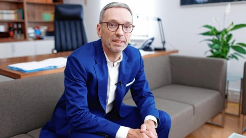 Herbert Kickl im krone.tv-Sommergespräch (Bild: Reinhard Holl)