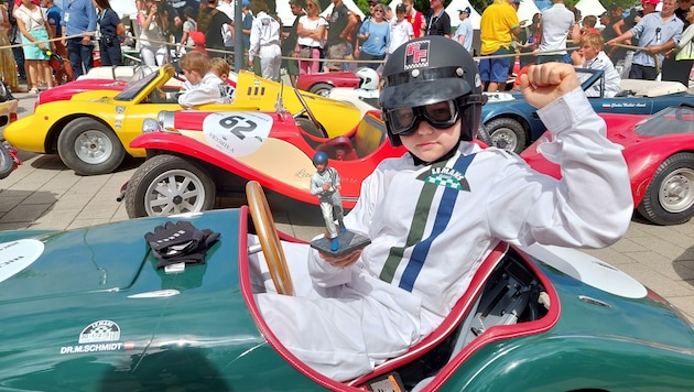 Matthias Hutterer pilotierte das Triumph-Kart über die berühmte Rennstrecke in Le Mans. (Bild: zVg)