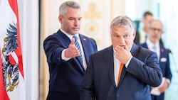 Nehammer und Orbán waren sich einig, dass man in einigen Fragen uneinig ist. Dennoch gebe es eine tiefe Verbundenheit zwischen Österreich und Ungarn. (Bild: APA/GEORG HOCHMUTH)