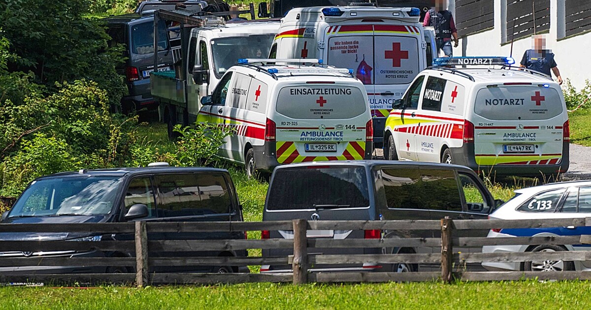 Dramatische Szenen bei einem Zugriff der Antiterror-Spezialeinheit Cobra in Tirol. Die Mutter eines türkischstämmigen IS-Fanatikers, der damit ...