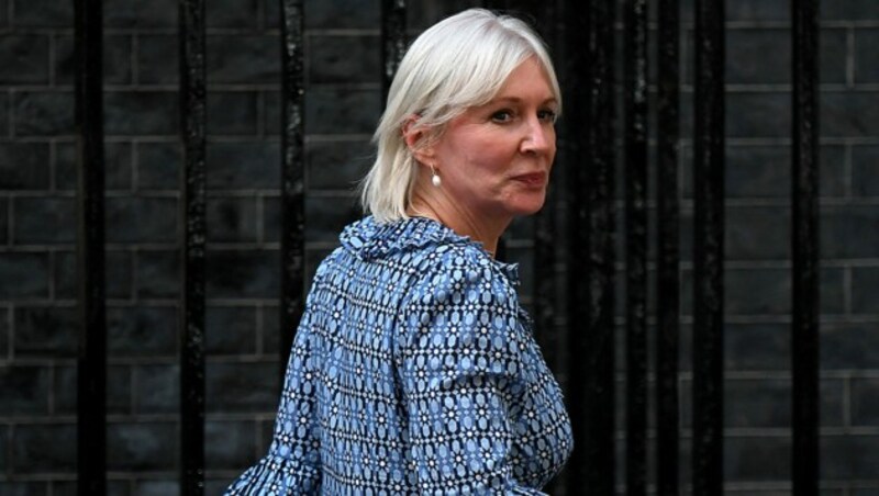 Ex-Kulturministerin Nadine Dorries (Bild: APA/AFP/Daniel LEAL)