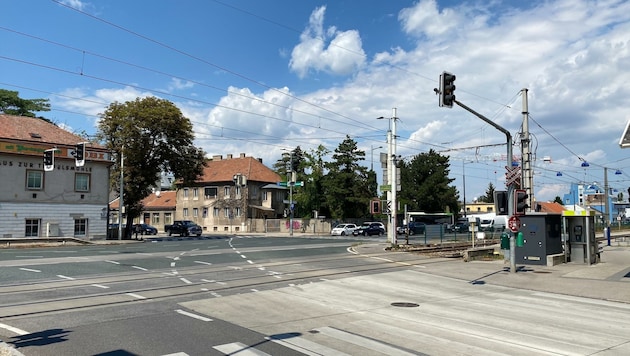Gefürchtet: Die Kreuzung an Ketzergasse, Triester Straße und Ortsstraße (Bild: Gemeinde Vösendorf)