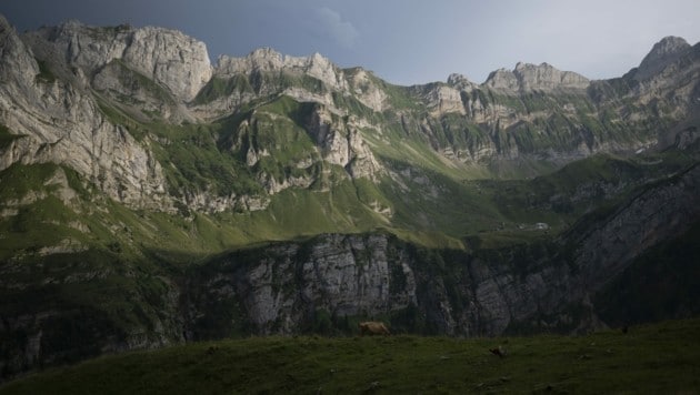 Im Bereich des Alpstein-Massivs kam es erneut zu einem Bergdrama. Eine 31-jährige Frau und ihre fünfjährige Tochter verloren dabei ihr Leben. (Bild: EPA)