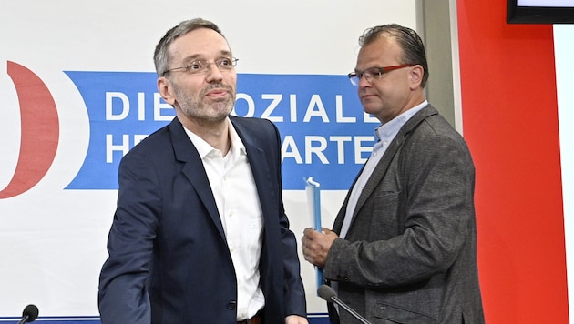 One question will keep the Freedom Party busy for some time to come: What did party leader Herbert Kickl know about the machinations and political methods of FPÖ mandatary Hans-Jörg Jenewein? (Bild: APA/Hans Punz)