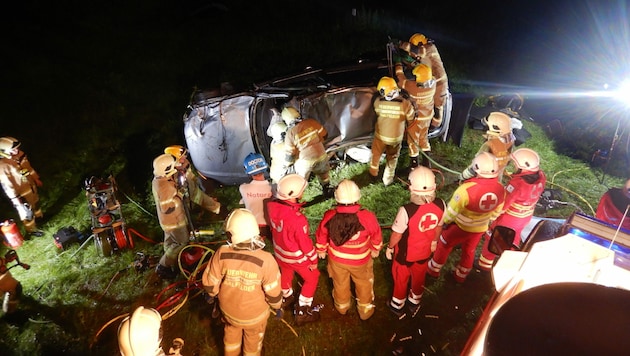 Rettungs- und Feuerwehreinsatz damals bei der B311 in Saalfelden (Bild: Feuerwehr Saalfelden)