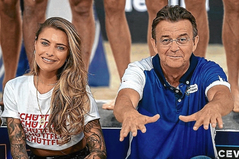 Beachvolley-Zampano Hannes Jagerhofer und Sophia Thomalla bei der Siegerehrung am Wiener Heumarkt. (Bild: SEPA.Media | Gerd Schifferl)