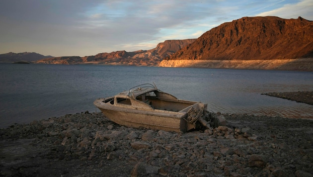 Allerlei Gegenstände tauchen am Ufer des Lake Mead wieder auf. (Bild: Associated Press)