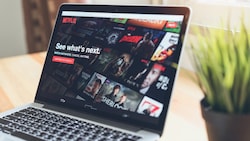 US-Studien zufolge dürften auf jeden zahlenden Netflix-Kunden zwei „Schnorrer“ kommen, die das Konto mitbenutzen. (Bild: stock.adobe.com)