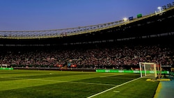 Alles finster: Stromausfall im Ernst-Happel-Stadion beim Ländermatch im Juni (Bild: Mario Urbantschitsch)