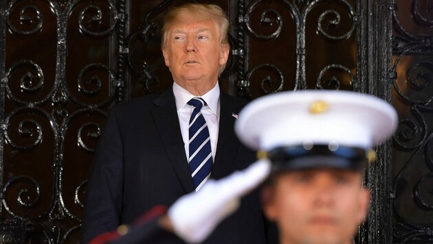 Trump warf Biden vor, schon im Vorfeld von der Razzia gewusst zu haben. (Bild: AFP/MANDEL NGAN)