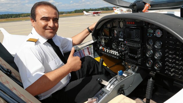 Aref Shabanpoor ist ein erfahrener Pilot, absolvierte bereits mehr als 4000 Flüge. (Bild: Christian Jauschowetz)