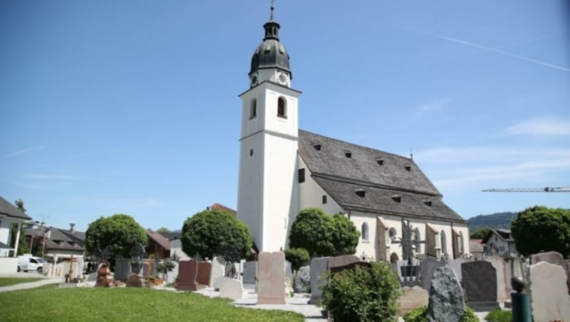 In der Erzdiözese Salzburg sind 14 Kirchen der Himmelfahrt Marias geweiht. Eine davon befindet sich im Tennengau: Die Pfarrkirche Mariä Himmelfahrt in Kuchl. (Bild: Tröster Andreas)