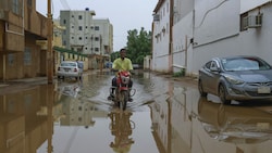 Überflutete Straße im Sudan (Bild: AFP)