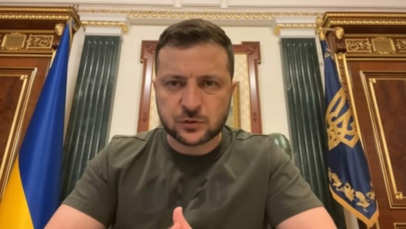 Präsident Selenskyj warnt vor den nächsten Vorstößen Russlands. (Bild: YouTube.com/Büro des Präsidenten der Ukraine)