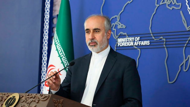 Nasszer Kanaani, az iráni külügyminisztérium szóvivője (Bild: Iranian Foreign Ministry via AP)