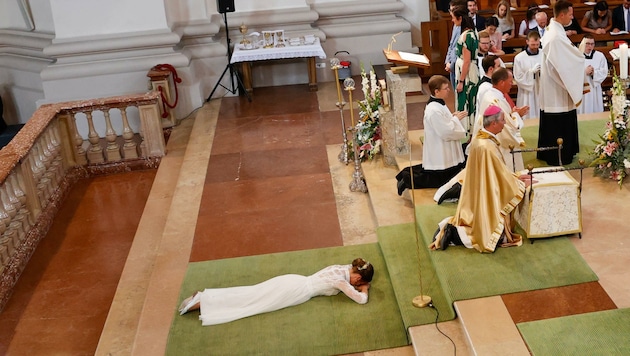 „Braut Jesu“, das ist das Selbsverständnis der 31-Jährigen, die am Montag zur ewigen Jungfrau geweiht wurde. (Bild: Tschepp Markus)