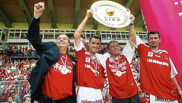 Rudi Roth, Toni Ehmann, Walter Schachner und Roli Kollmann (v. li.) feierten 2004 den Meistertitel. (Bild: sepp pail)