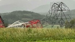 Der Sturm knickte Strommasten um und legte damit auch den Bahnverkehr teilweise lahm. (Bild: APA/Energie Steiermark)