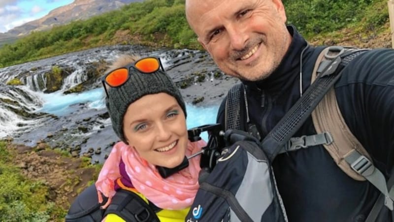 Eva Poleschinski mit ihrem Mann auf Entdeckungsreise im hohen Norden. (Bild: Oliver Rathschüler)