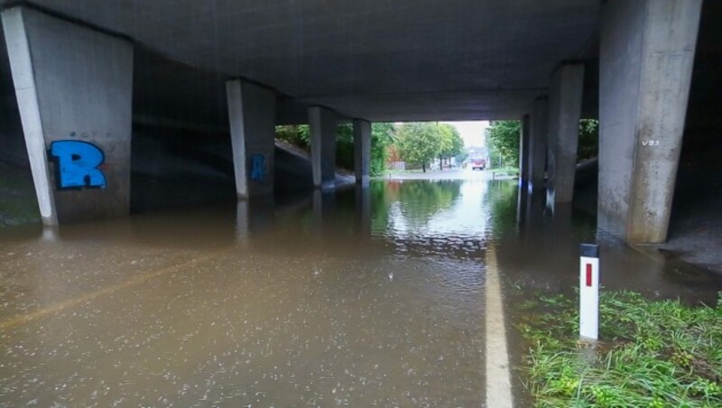 Überflutung in Röthis. (Bild: Bernd Hofmeister)