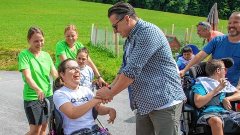 Der Steirer wurde herzlich empfangen. (Bild: Foto Schwaighofer)