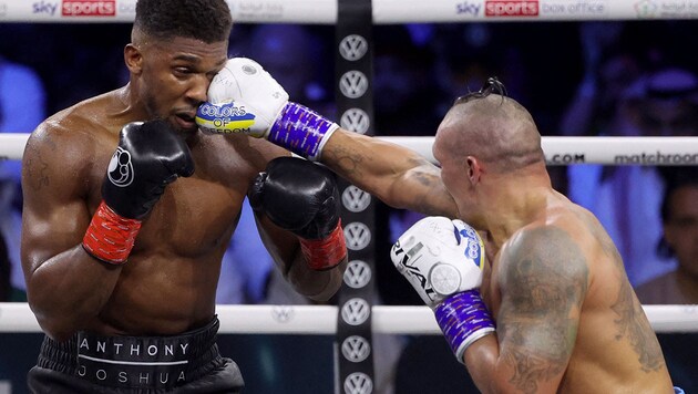 Alexander Usyk (re.) besiegt Anthony Joshua. (Bild: APA/AFP/Giuseppe CACACE)