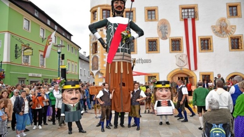 Der Tamsweger Jubilar ist 300 Jahre alt und wiegt stolze 113,8 Kilogramm. (Bild: ROLAND_HOLITZKY)