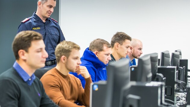 Der Aufnahmetest zur Polizei stellt viele Bewerber vor Probleme. (Bild: BMI/Gerd Pachauer)