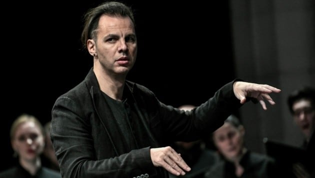 Der griechisch-russische Dirigent Teodor Currentzis (Bild: AFP)