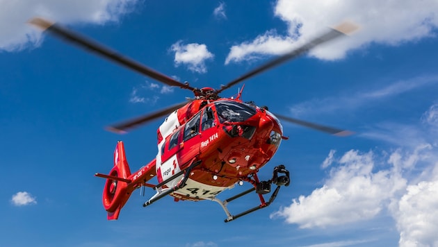 Mit dem REGA-Hubschrauber ging´s ins Spital. (Bild: Christian D. Keller (c) Airbus H)