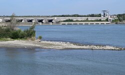 Die Trockenheit drückt schmutziges Flusswasser in leere Grundwasserreservoirs der Umgebung – ...