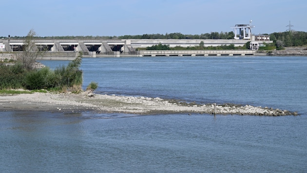 28 Prozent weniger – das derzeitige Niedrigwasser lässt unsere Wasserkraftwerke schwächeln.